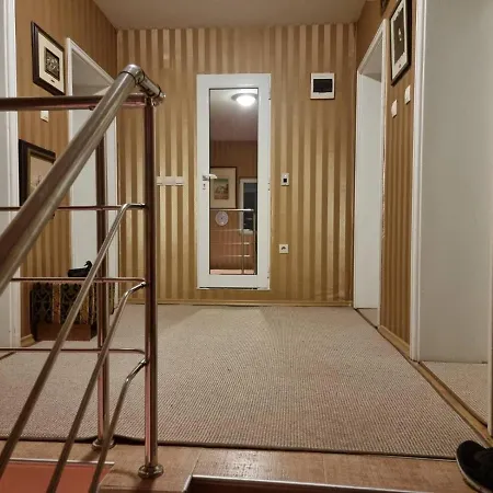 Tia Maria בית הארחה 4*