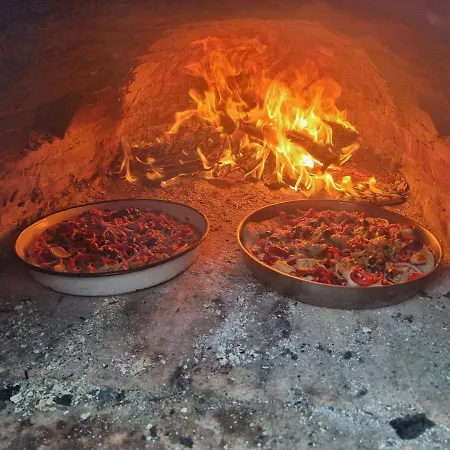 בית הארחה Tia Maria 4*