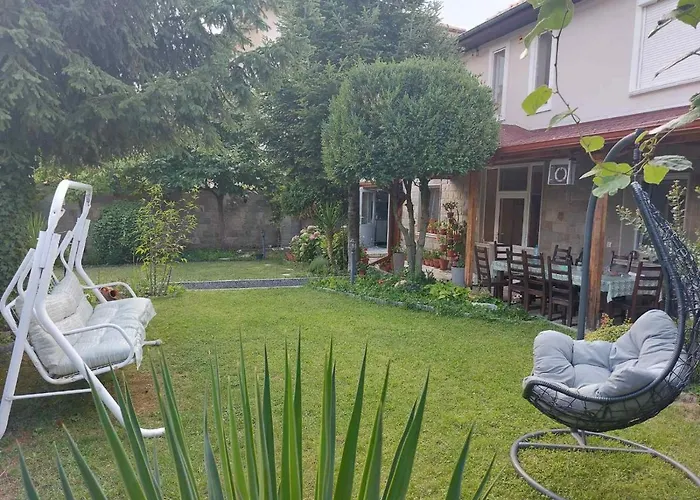 בית הארחה Tia Maria היסריה